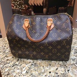 Louis Vuitton Speedy 30